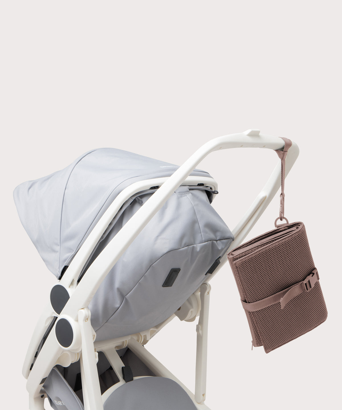 Joey Changing Kit in Dune